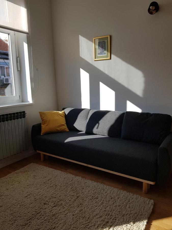 Apartma Seven App *