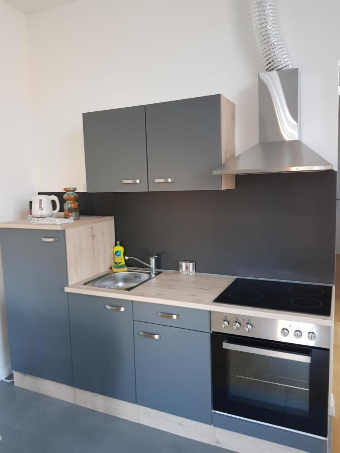 Apartma Seven App *